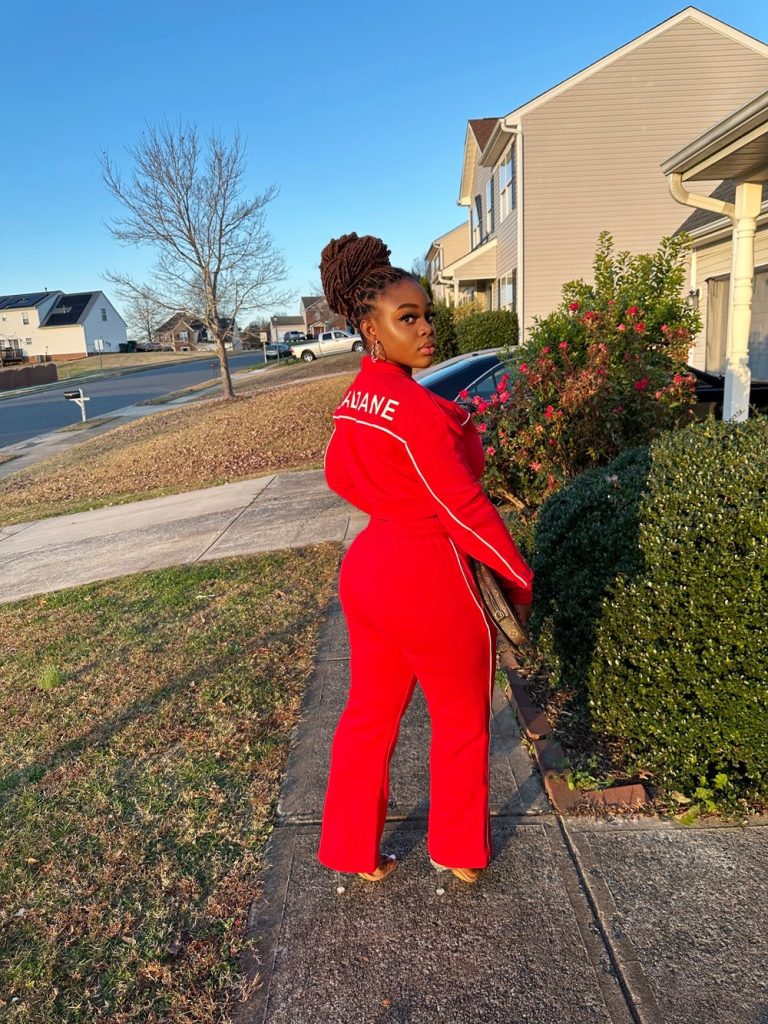 Rare Jane customer Stacy from the USA wearing the TLG Set Red Edition, back view